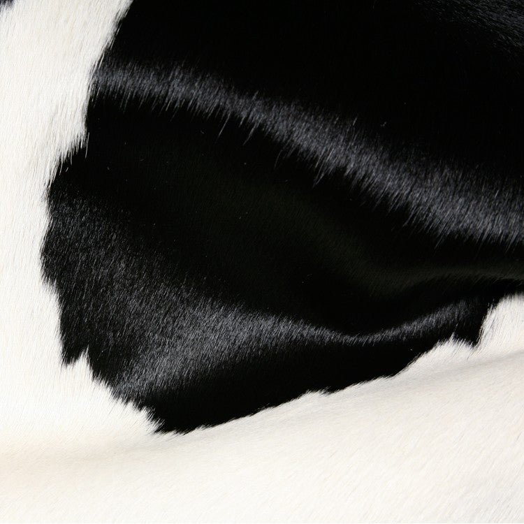 5 x 7 Black & White Cowhide Rug