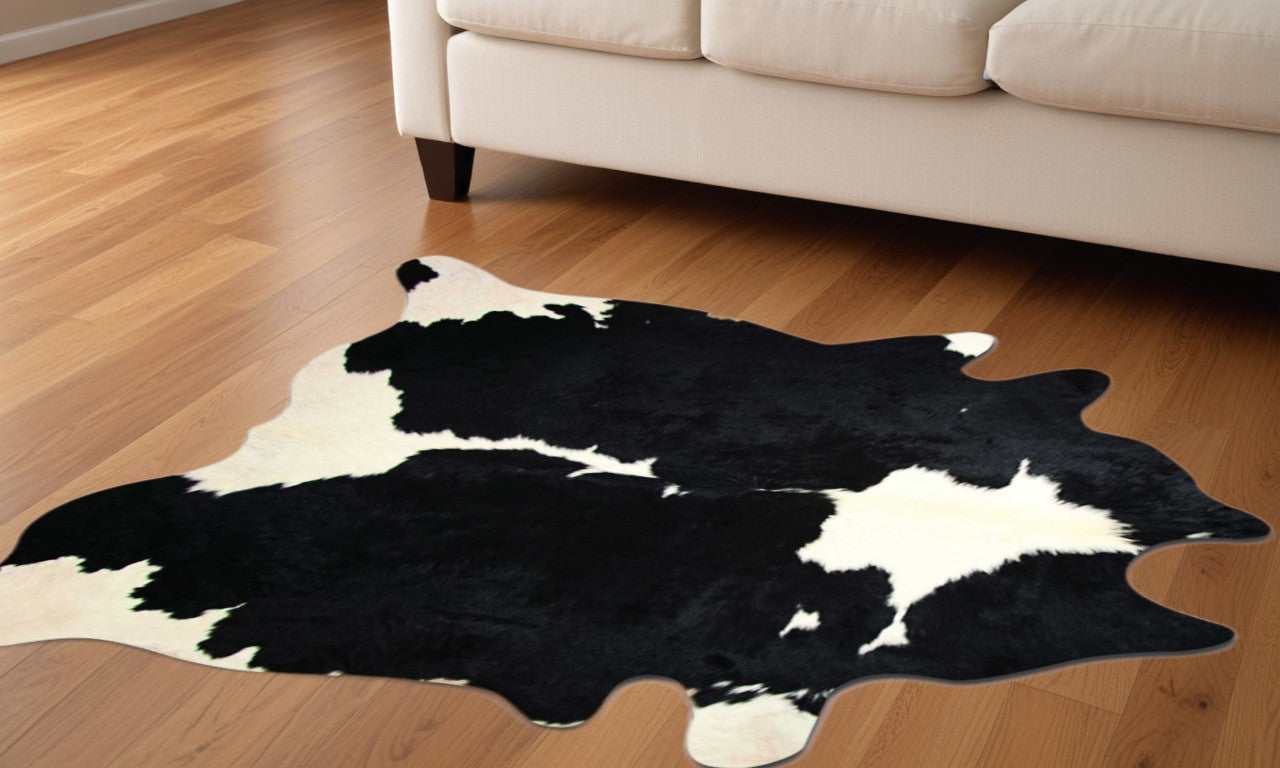 5 x 7 Black & White Cowhide Rug