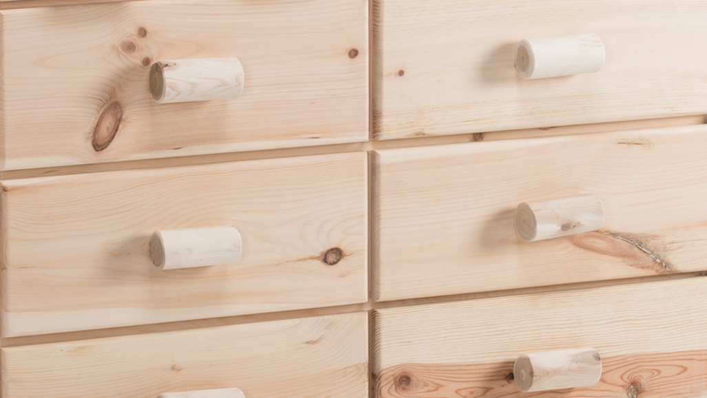 White Wood Stainless Steel 6-Drawer Chest