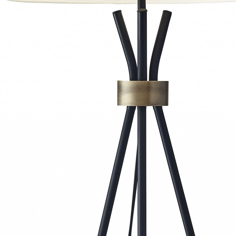 Black Tripod Floor Lamp w/ Shade