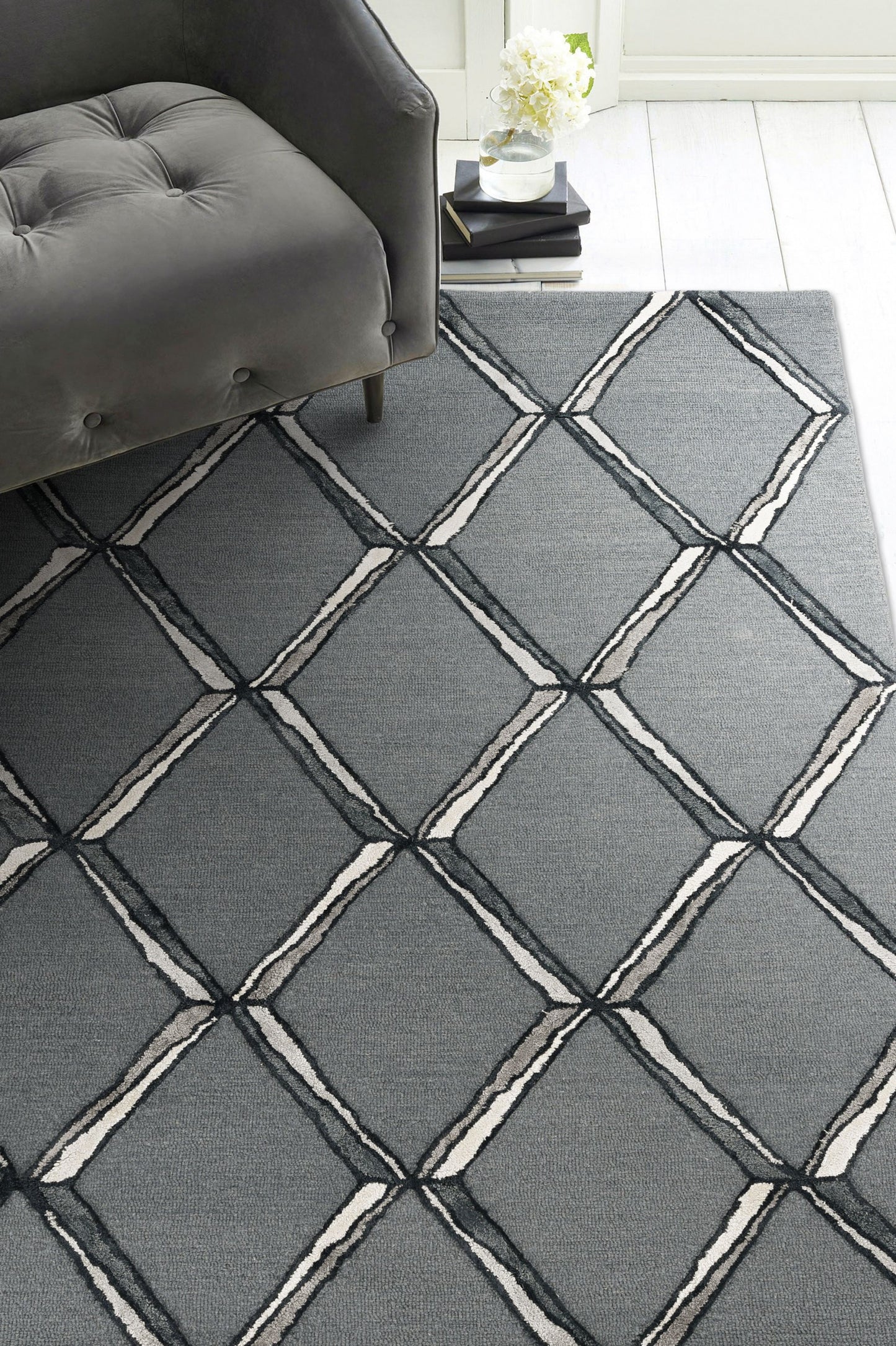 115 Gray Wool Geometric Hand Tufted Rug
