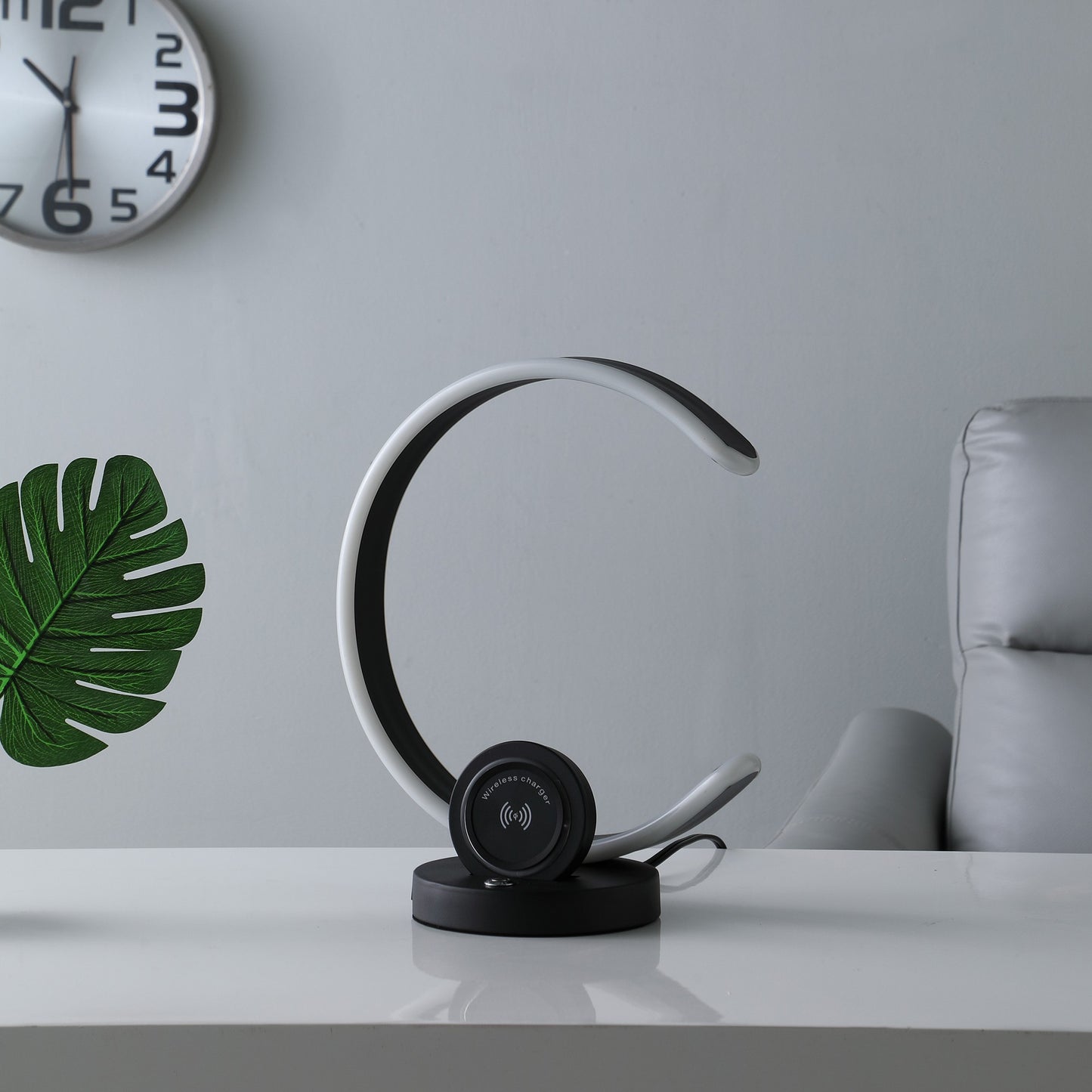 Black Contempo Shape w/ Desk or Table Lamp