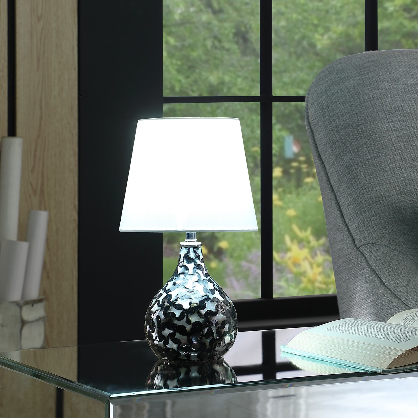 Black Table Lamp w/ Shade