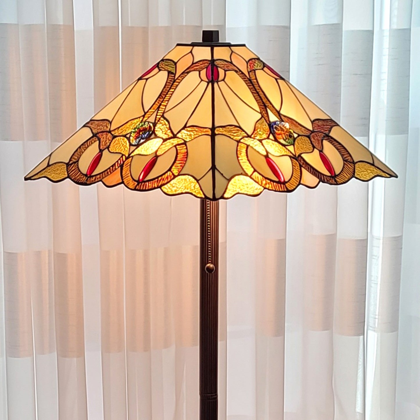 Brown Two Lights Floor Lamp w/ Brown & White Stained Glass Shade