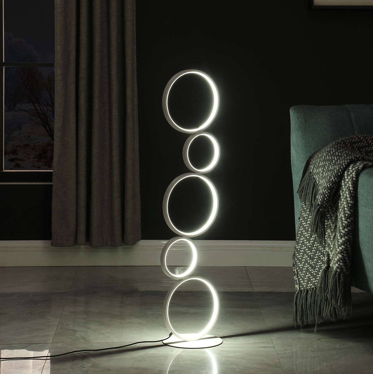 White Five Circle Geometric Sculpture Table Lamp