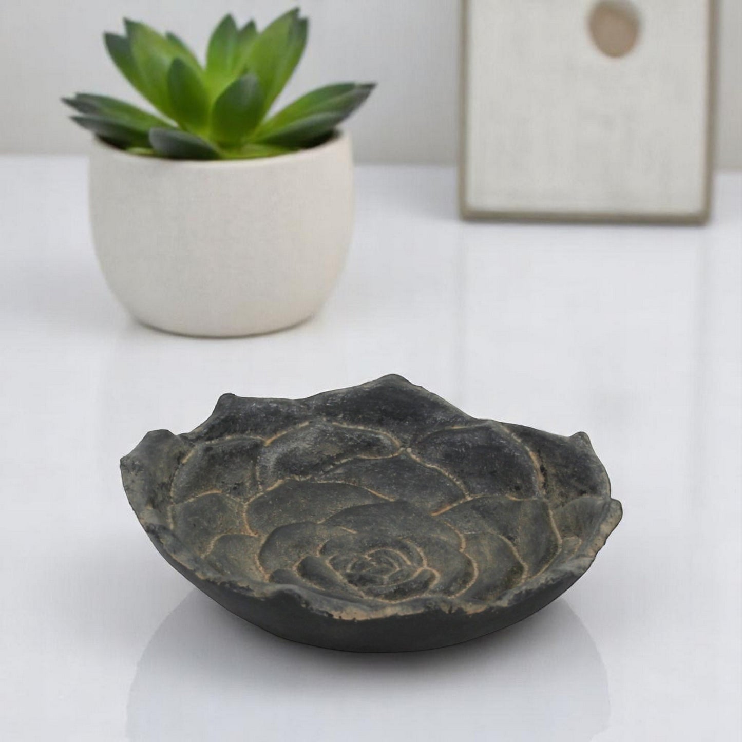 Black Novelty Metal Handmade Tray
