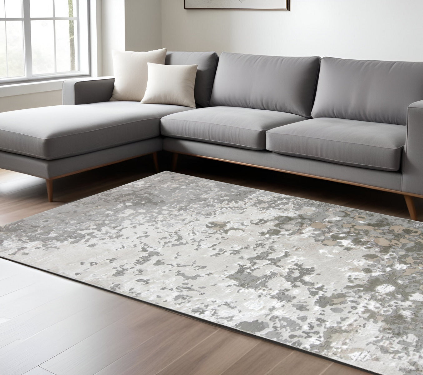 8 x 10 Silver Gray & White Rug