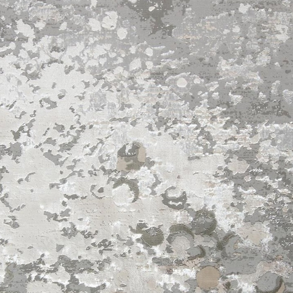 8 x 10 Silver Gray & White Rug