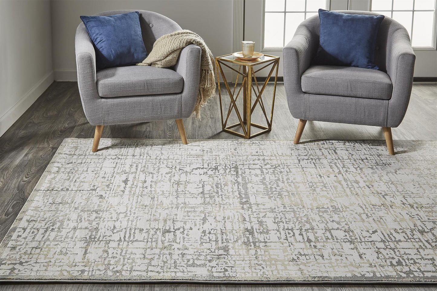 10 x 13 Ivory & Gray Stain Resistant Rug