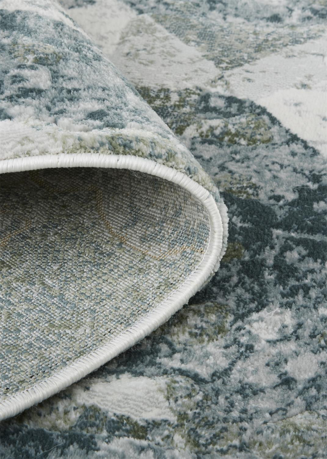 8 x 10 Green & Ivory Patchwork Distressed Stain Resistant Rug