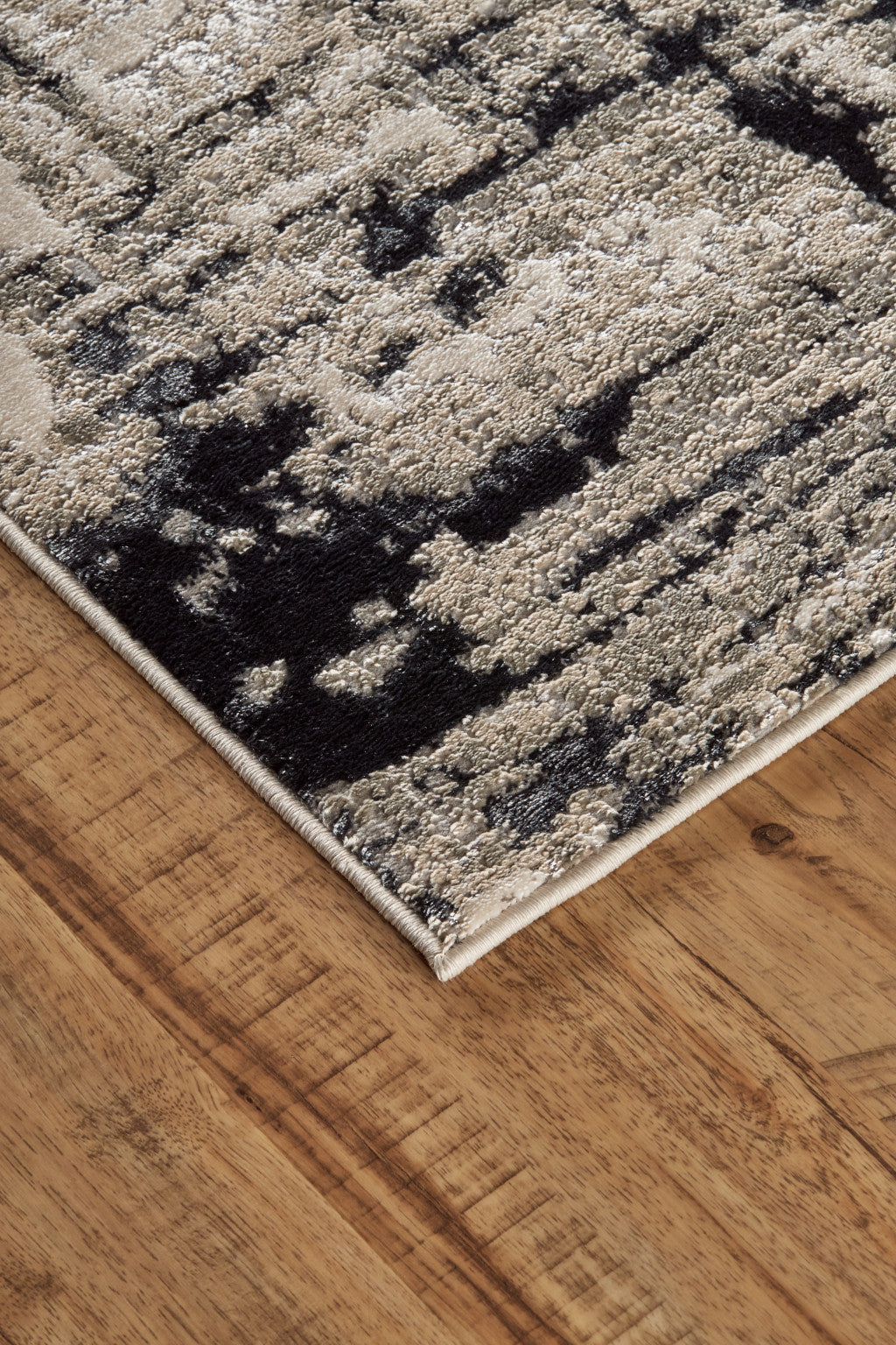 10 x 13 Black White & Gray Stain Resistant Rug