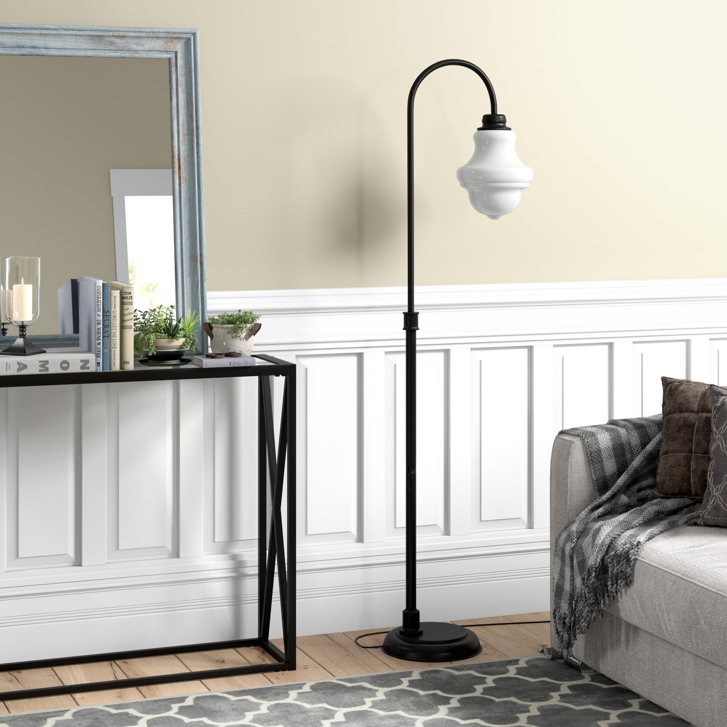 Black Floor Lamp w/ Shade