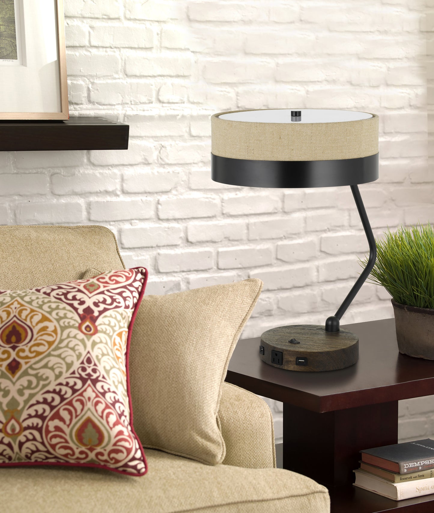 Black Two Light Desk Table Lamp w/ Shade