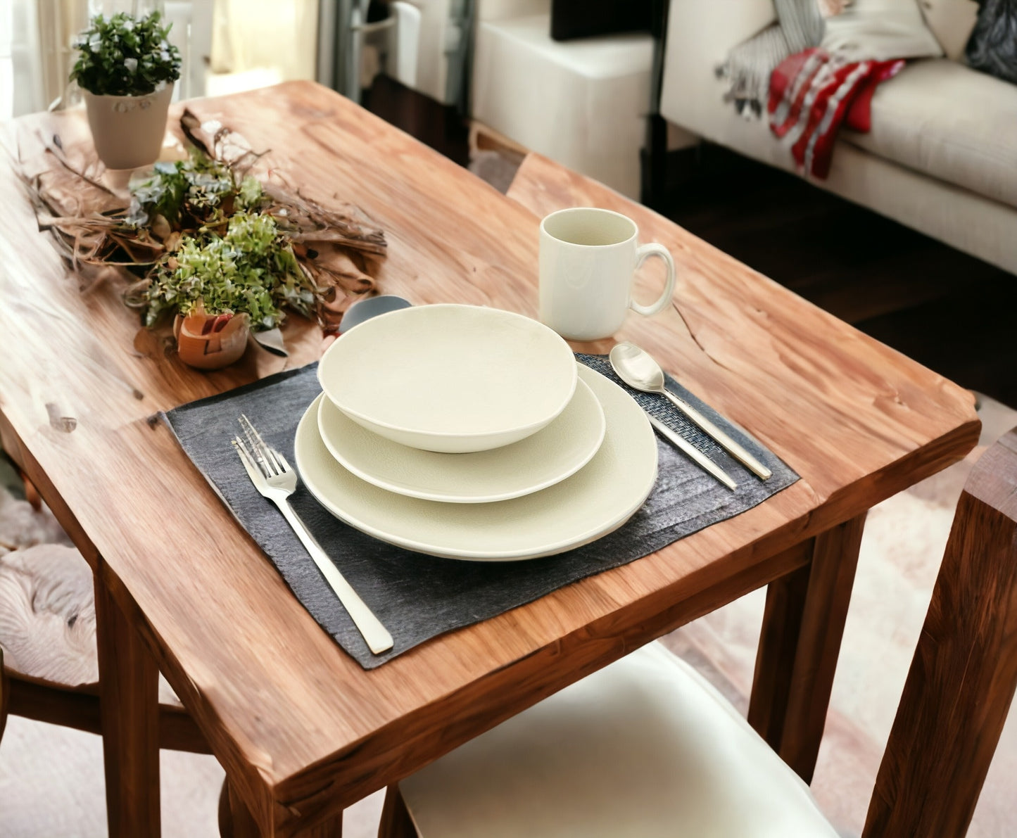 White and Natural 16-Piece Round Ceramic Set of 4 Dinnerware Set