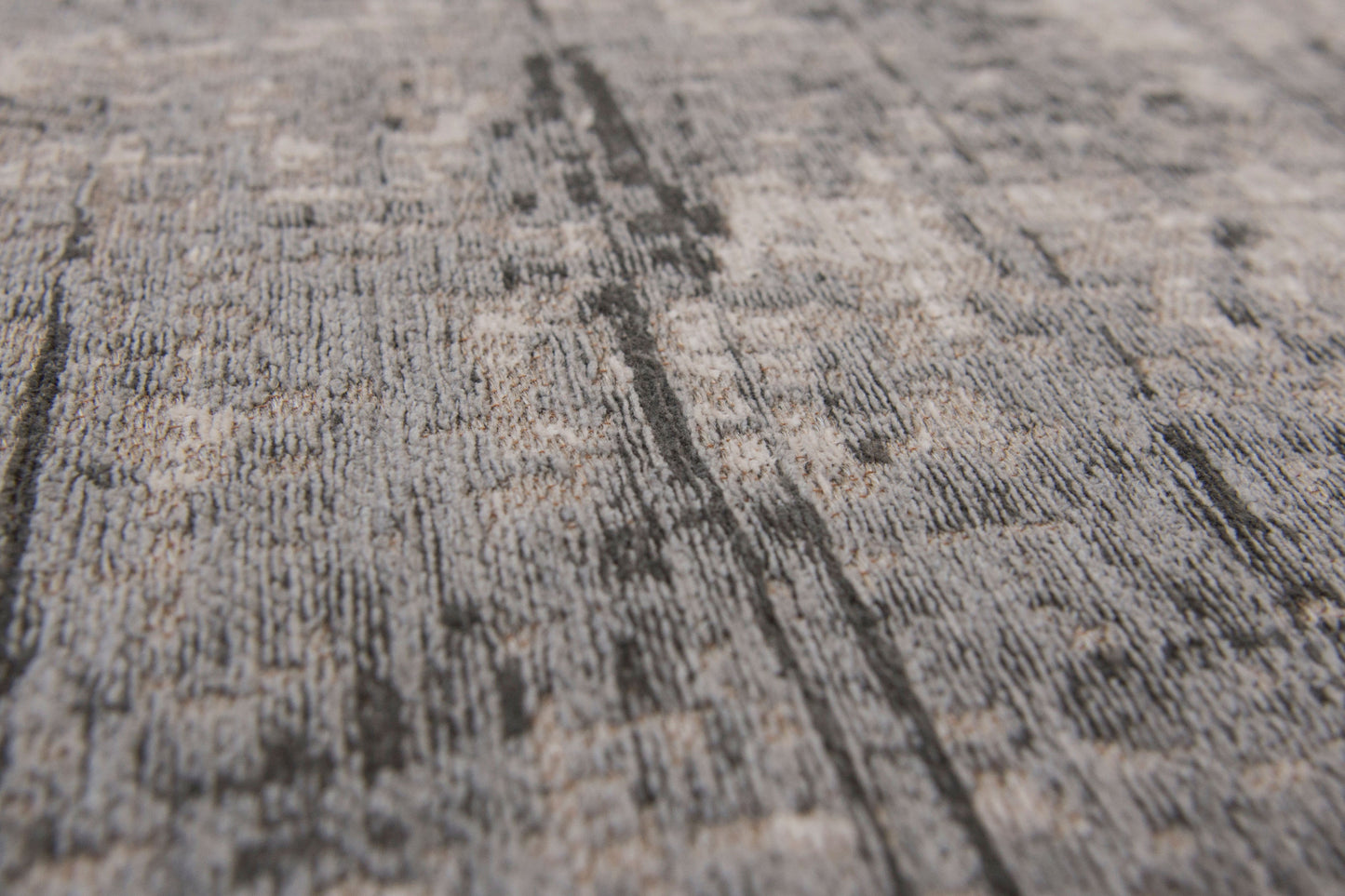5 x 7 Gray & White Non Skid Rug