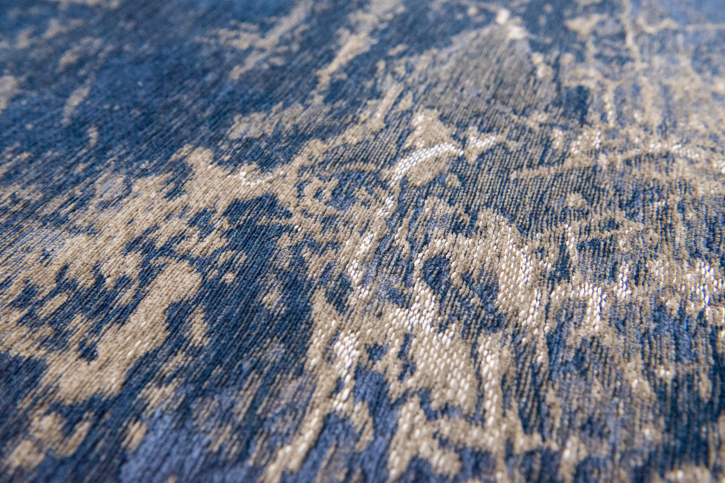 7 x 9 Blue & Gray Non Skid Rug