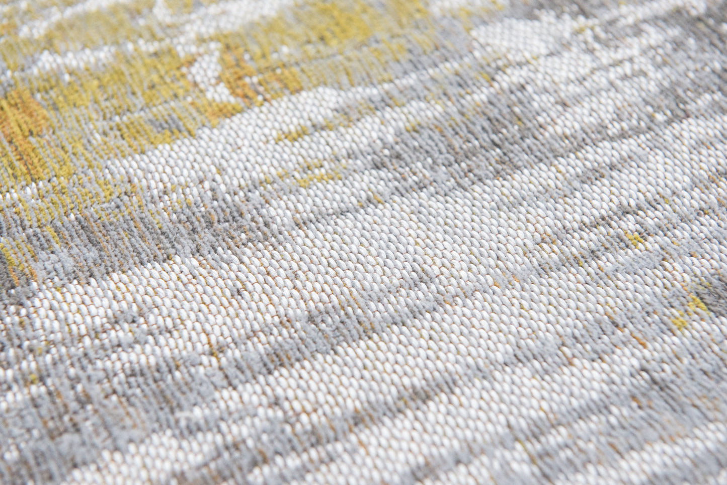 6 x 8 Gray & Yellow Non Skid Rug