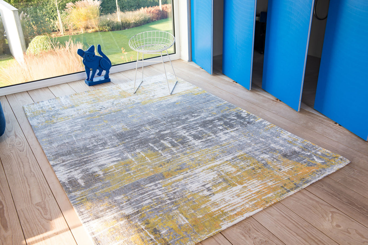 7 x 9 Gray & Yellow Non Skid Rug