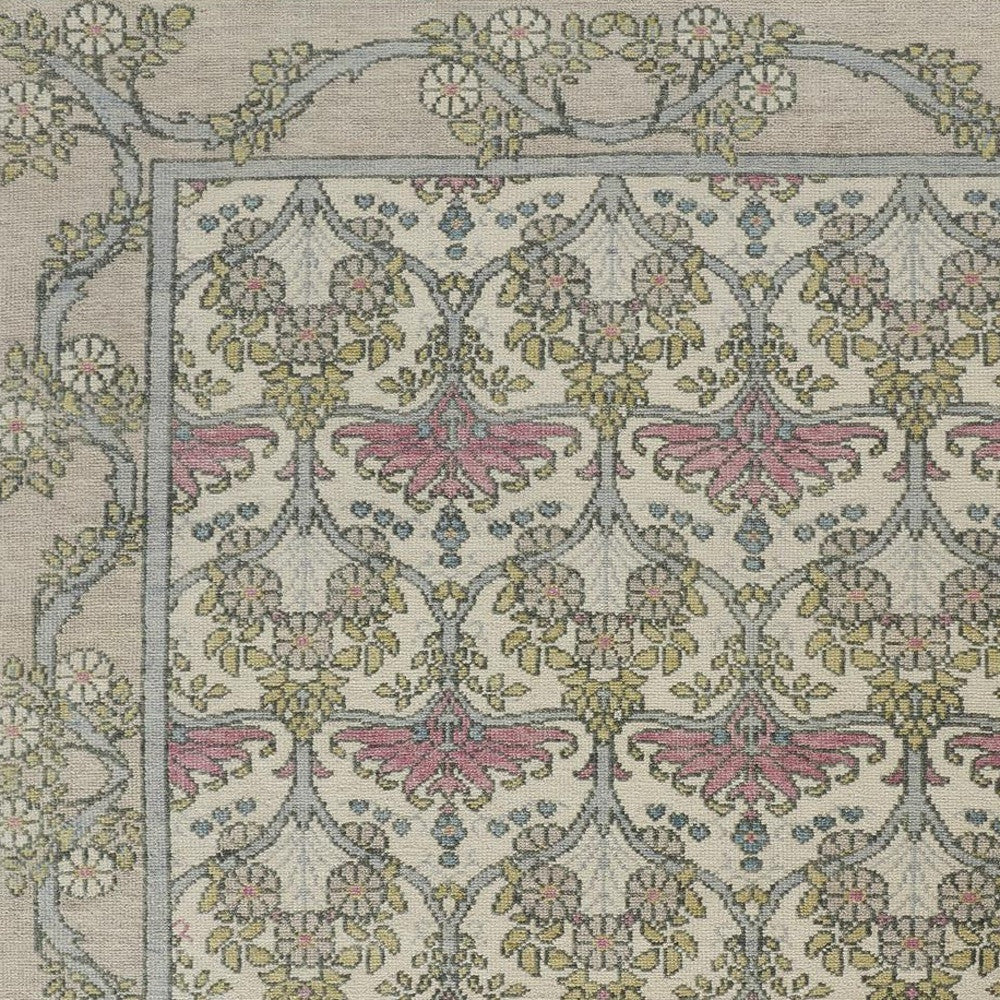 4 x 6 Ivory Gray & Pink Wool Floral Hand Knotted Rug