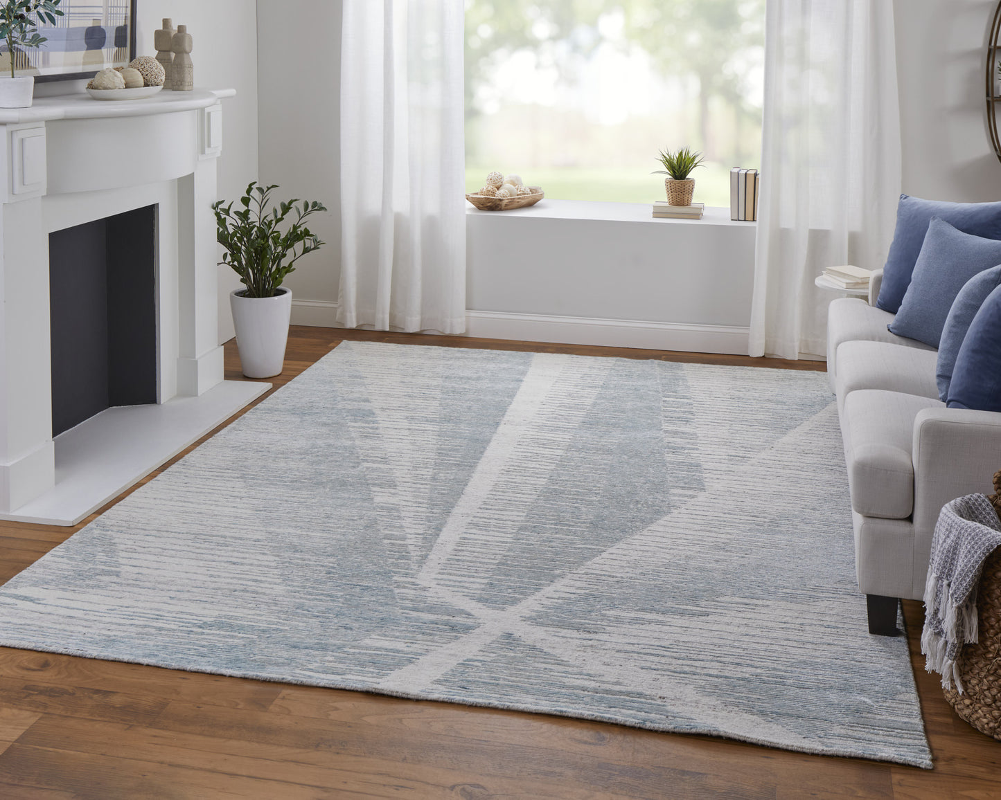 12 x 15 Ivory & Blue Hand Knotted Rug