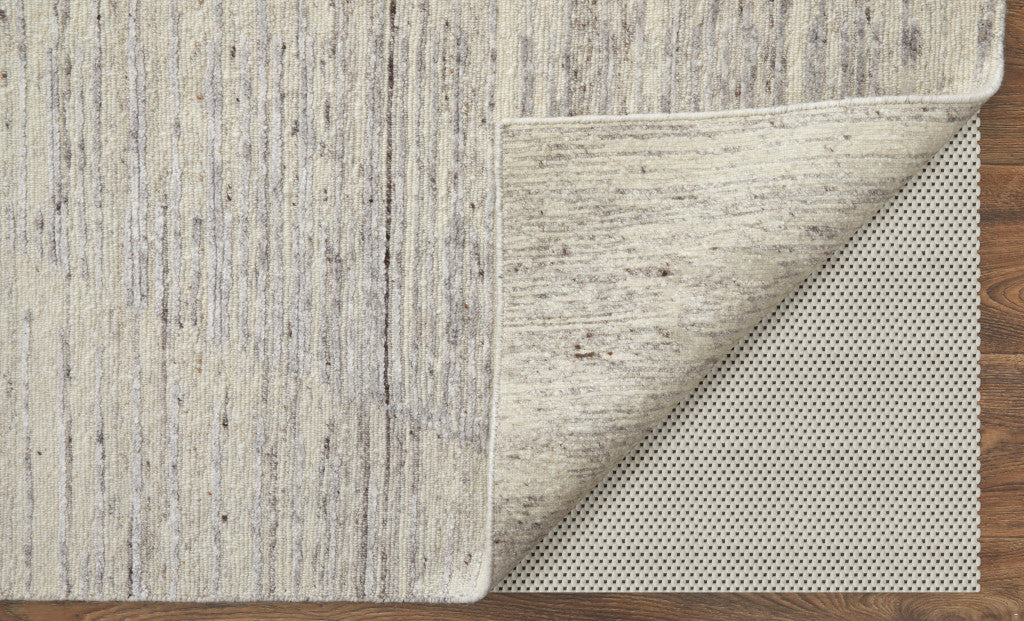 4 x 6 Ivory & Gray Hand Knotted Rug