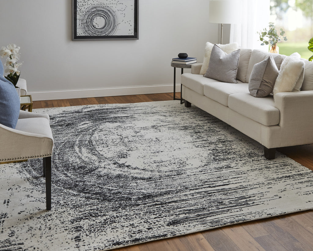 4 x 6 Black & Gray Hand Woven Rug