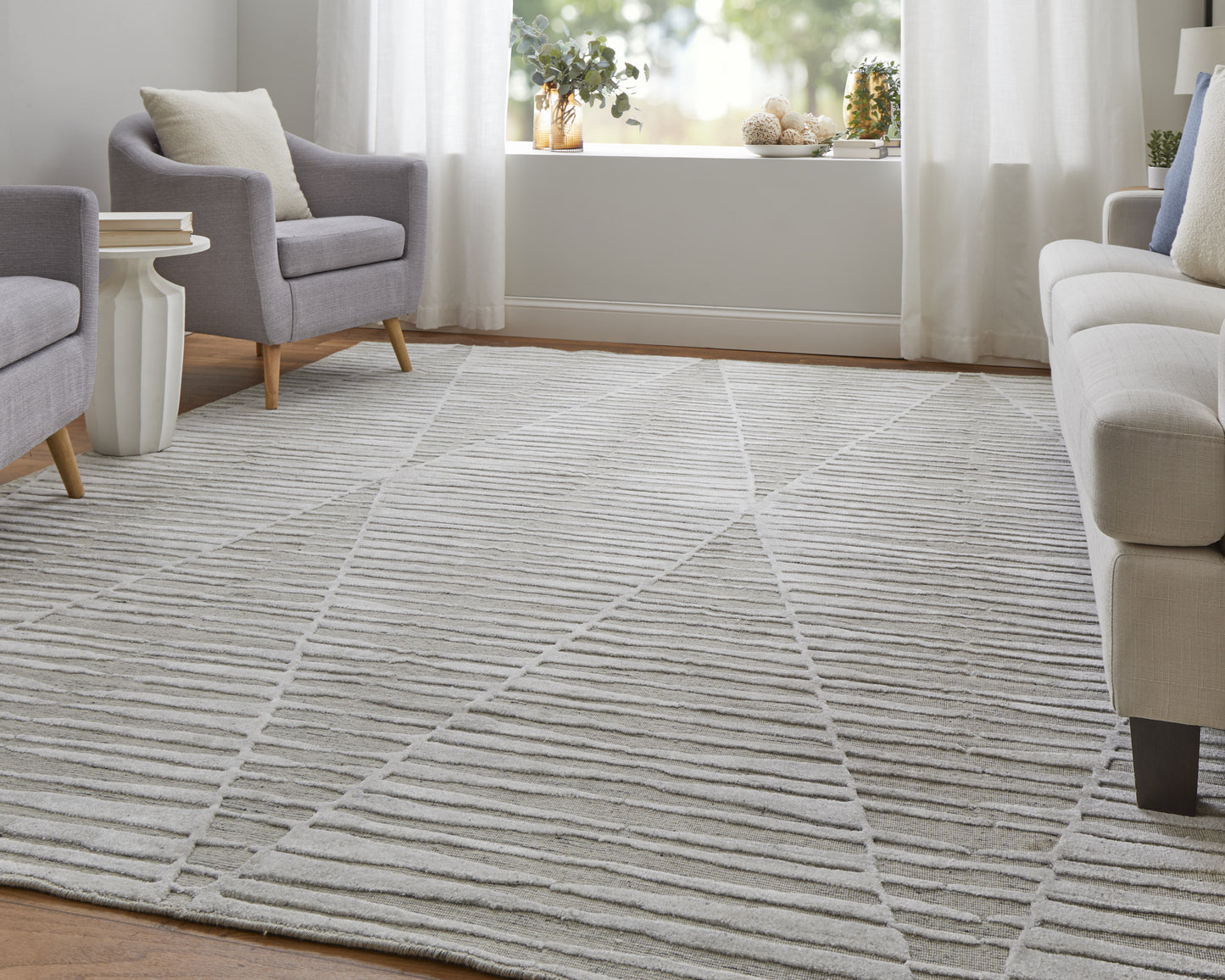 8 x 10 Ivory Geometric Hand Woven Rug