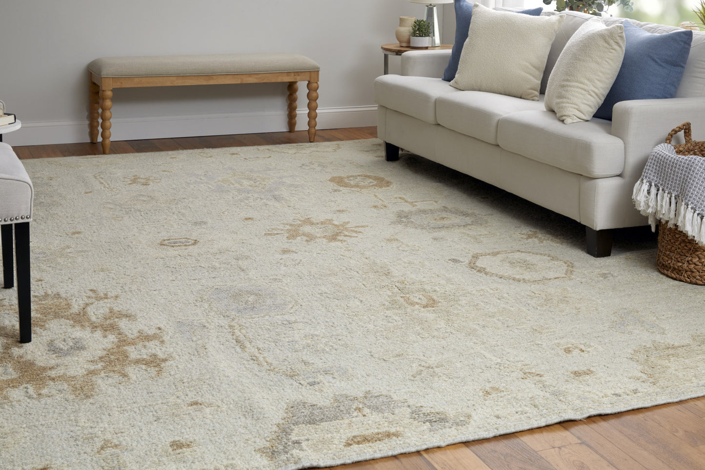 4 x 6 Tan & Gray Wool Floral Hand Knotted Rug