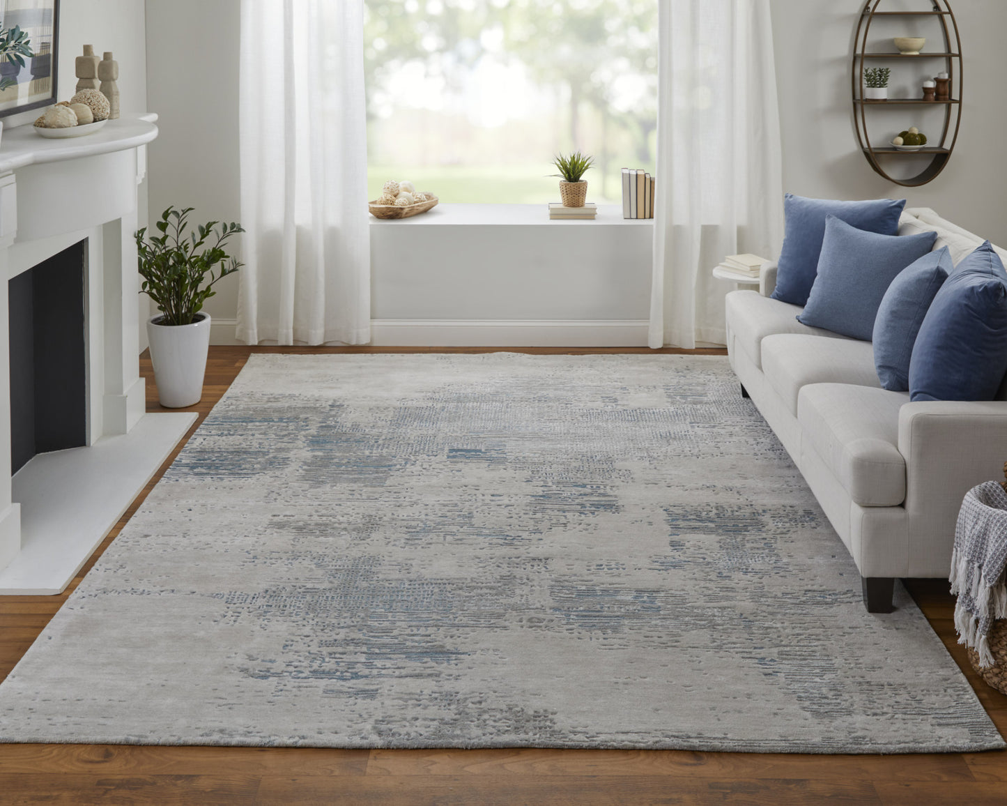 8 x 10 Gray Taupe & Blue Hand Tufted Rug
