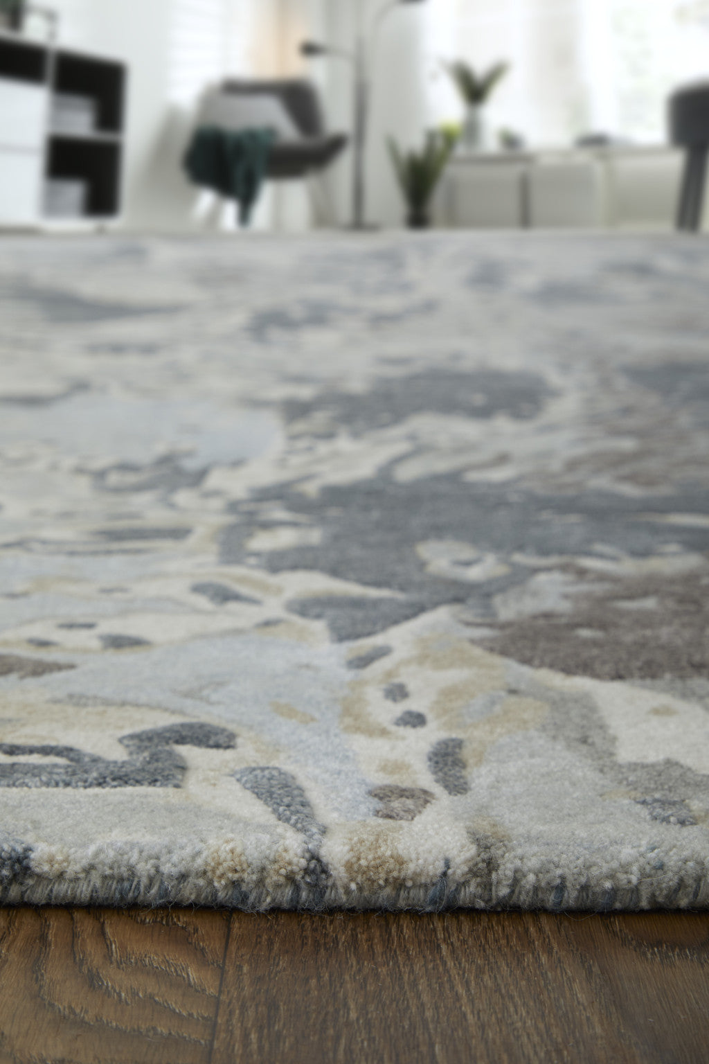 8 x 10 Ivory Taupe & Green Hand Tufted Rug