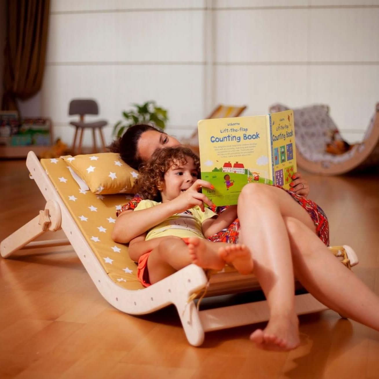 Adjustable Kids Lounge Chair w/ Comfy Pad