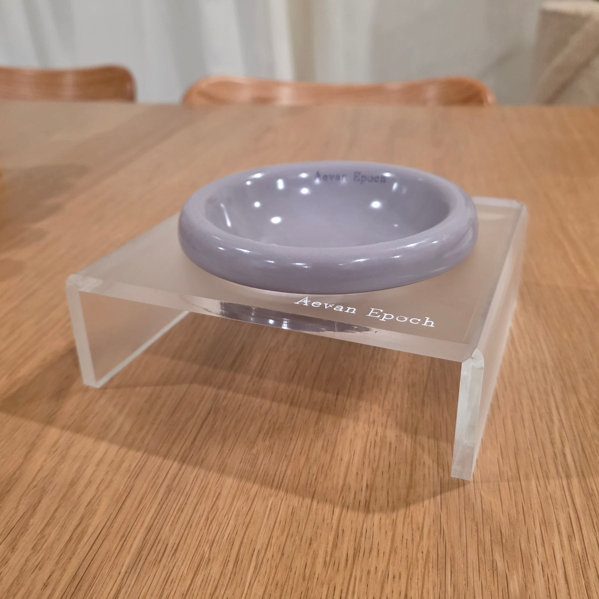 Aevan Epoch Frosted Acrylic Pet Bowl Stand