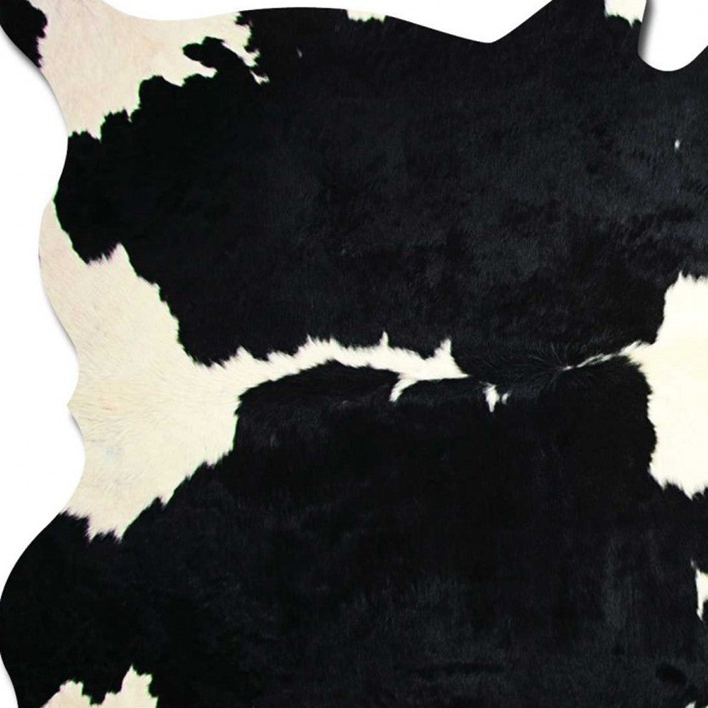 5 x 7 Black & White Cowhide Rug