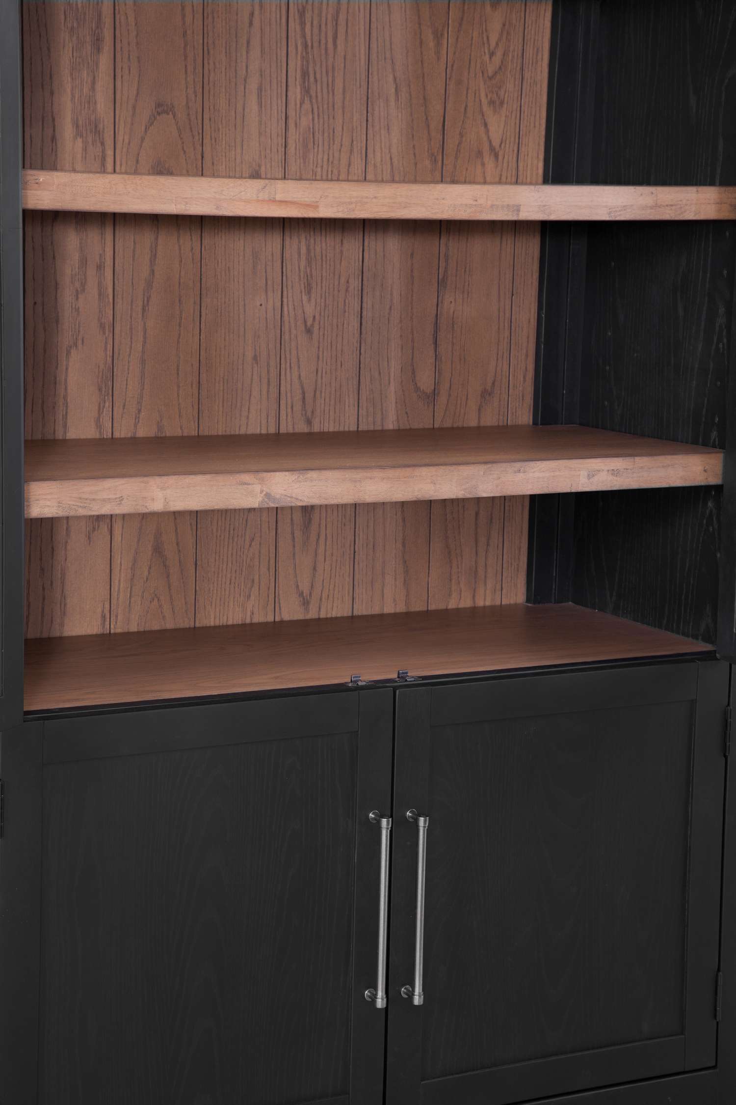Fynn Display Cabinet - Detail