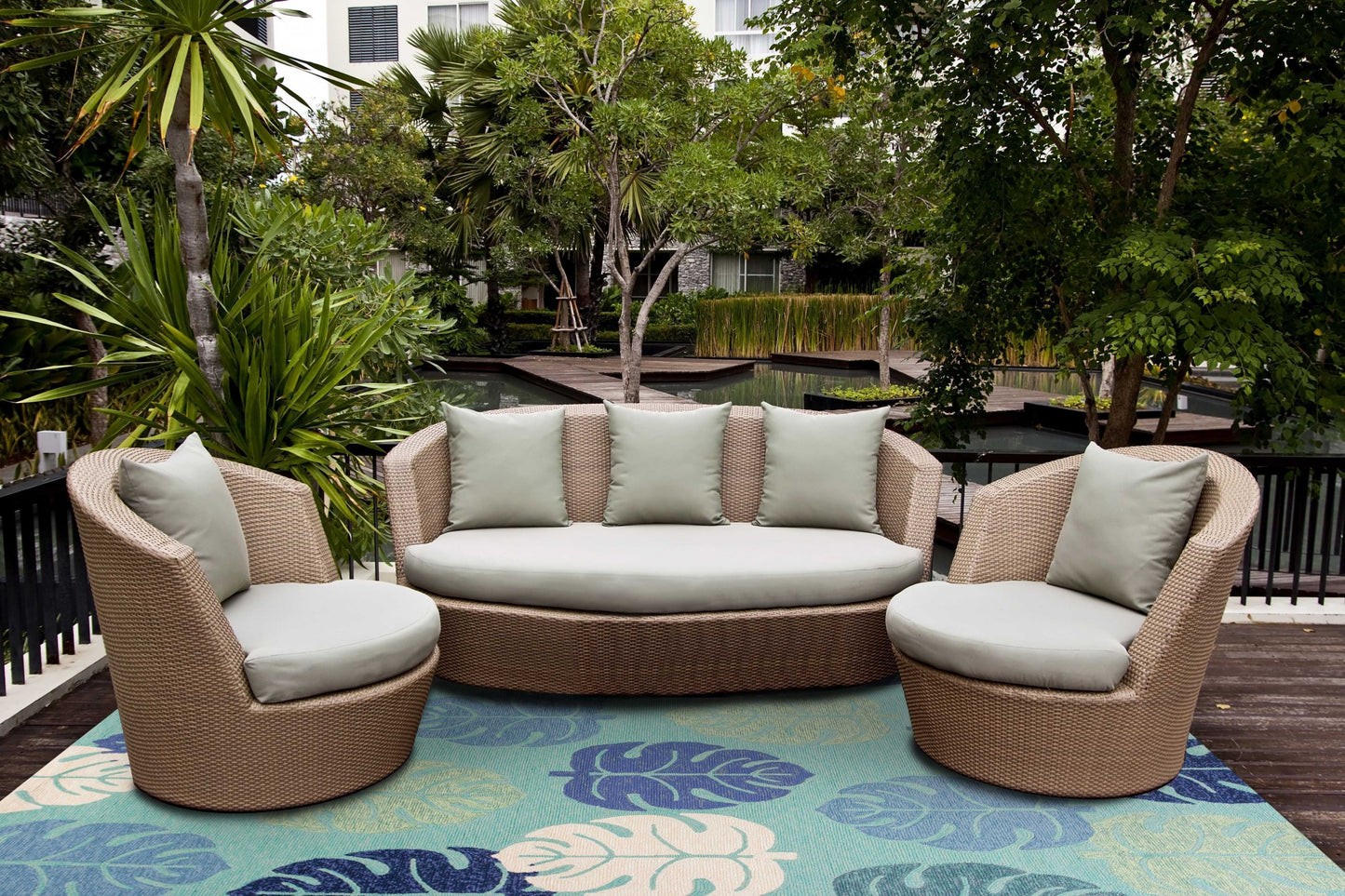 7 x 9  Uv Treated Polypropylene Turquoise Rug