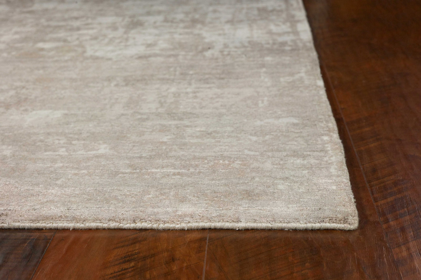 5 x 7 Beige Hand Loomed Brushstroke Indoor Rug