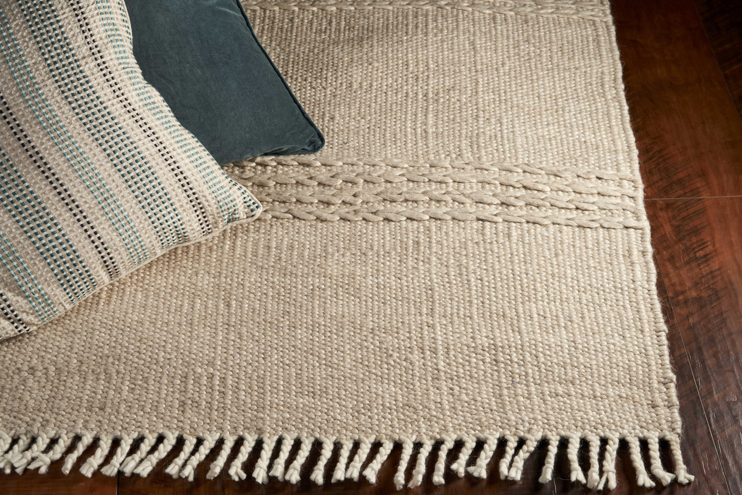 7 x 9  Wool Natural Rug