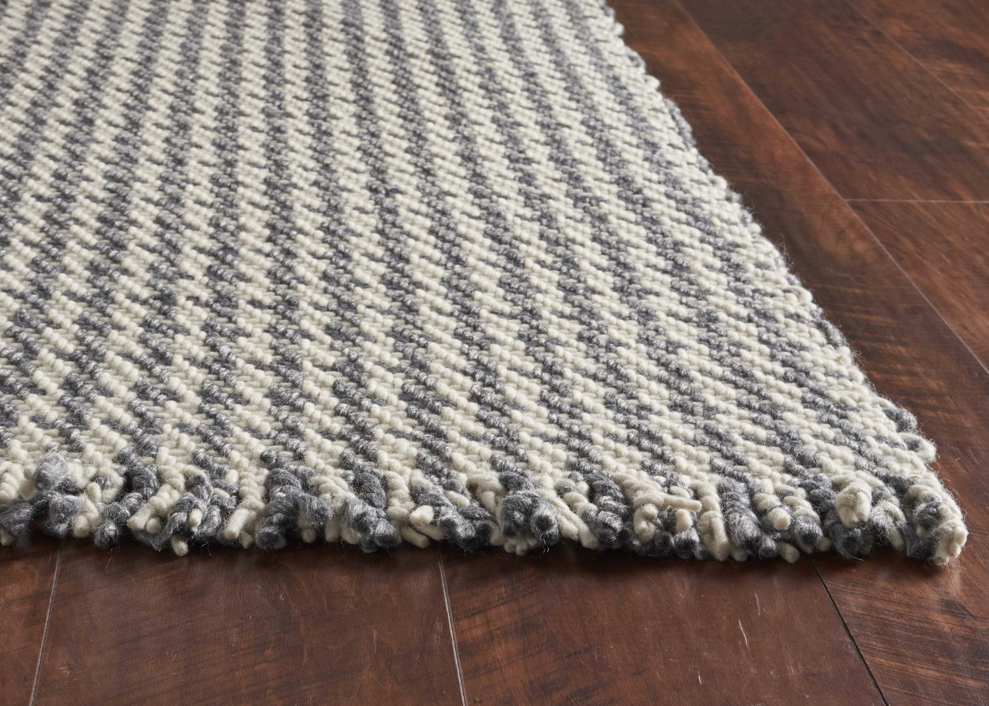 7 x 9 Gray & Ivory Wool Hand Woven Rug