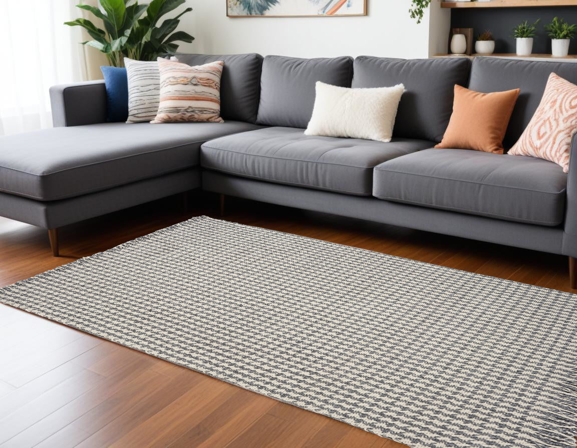 7 x 9 Gray & Ivory Wool Hand Woven Rug