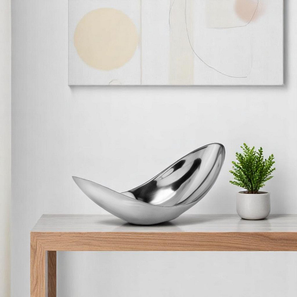 Modern Twisted Centerpiece Bowl
