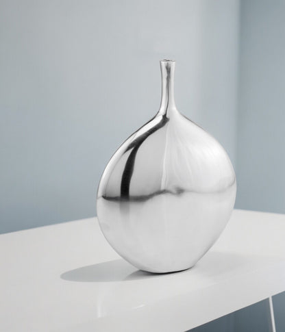 Silver Aluminum Tulip Table Vase