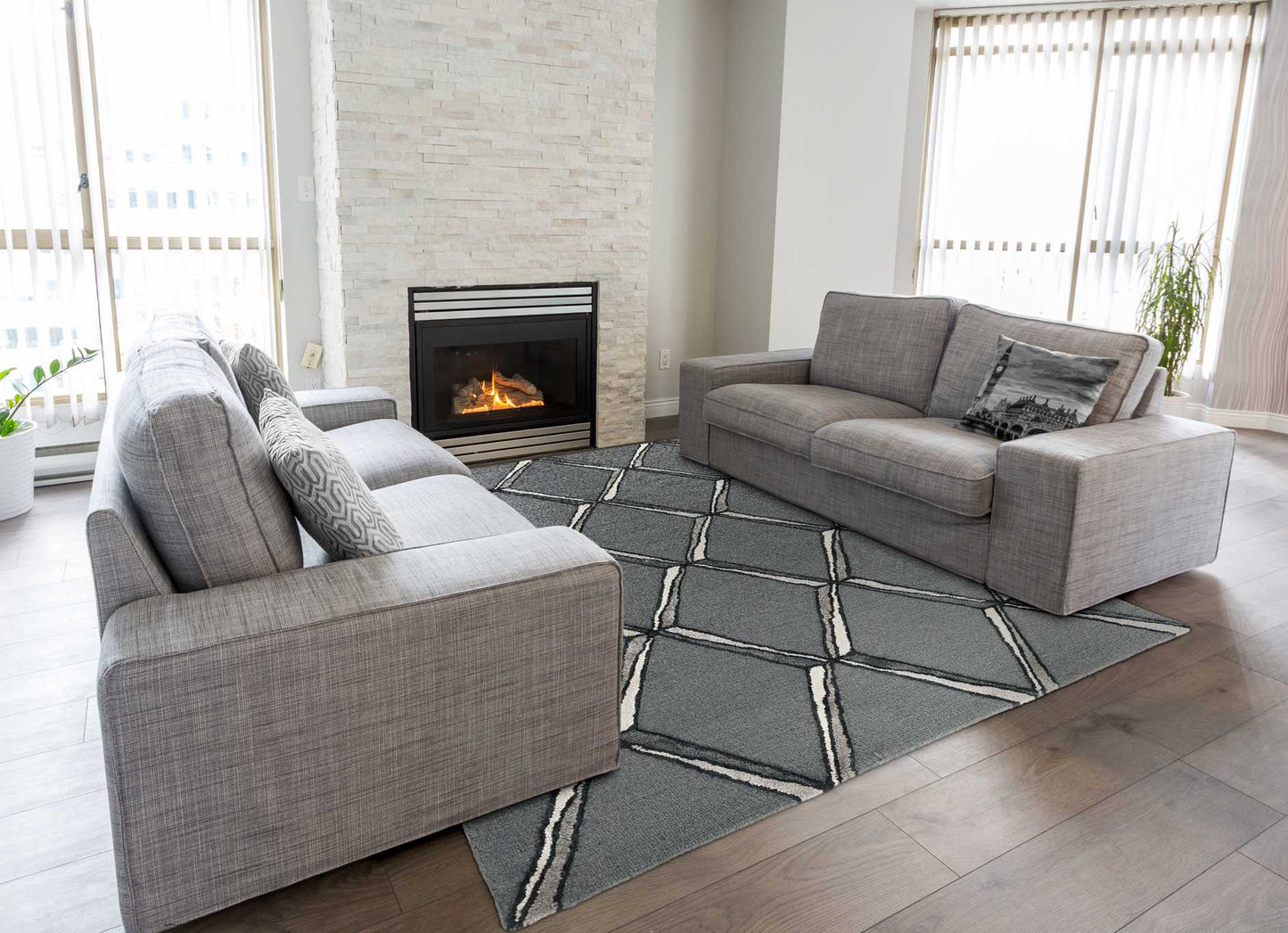 8 x 10 Gray Wool Geometric Hand Tufted Rug