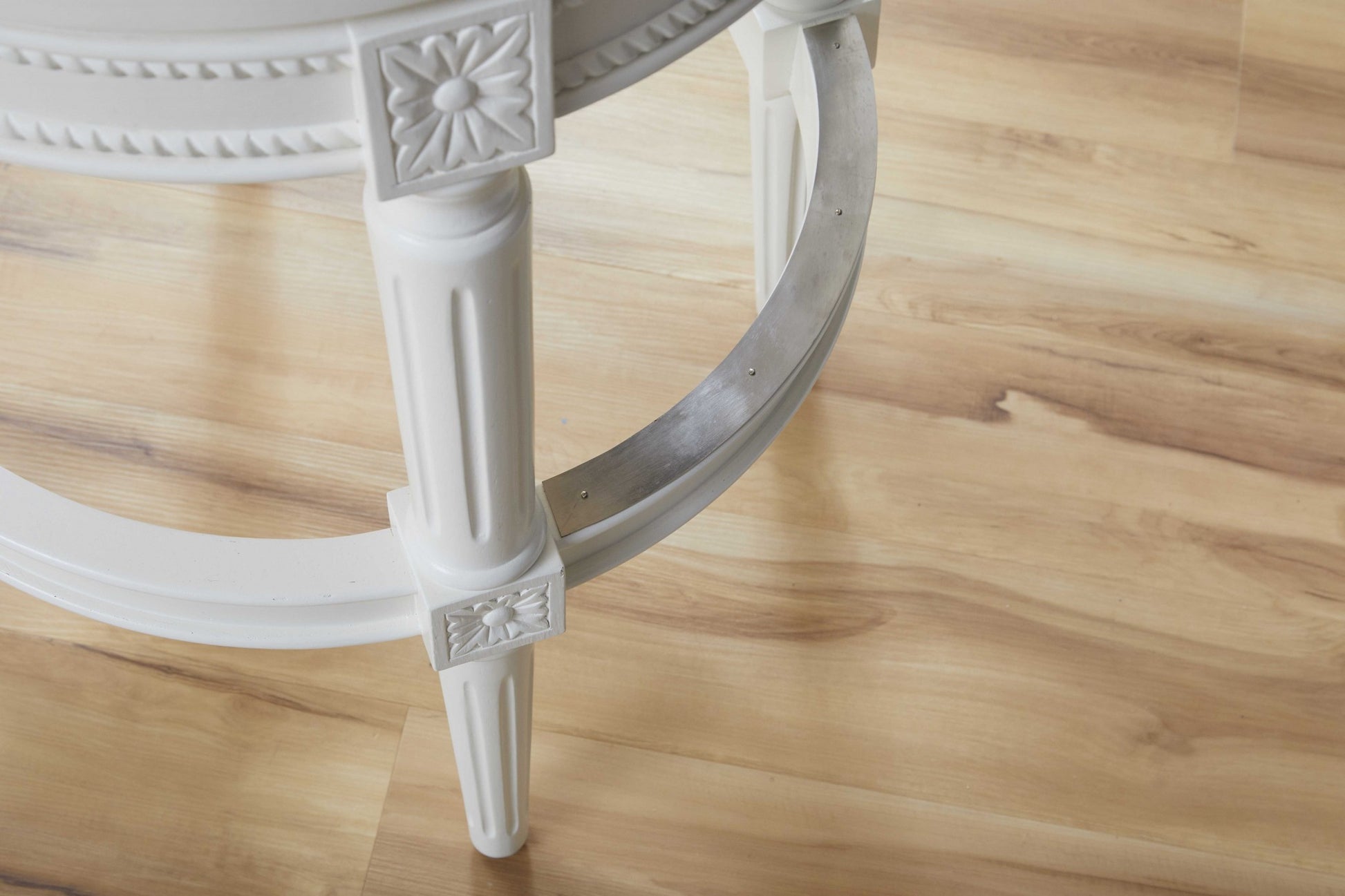 Light Gray & White Solid Wood Swivel Bar Chair