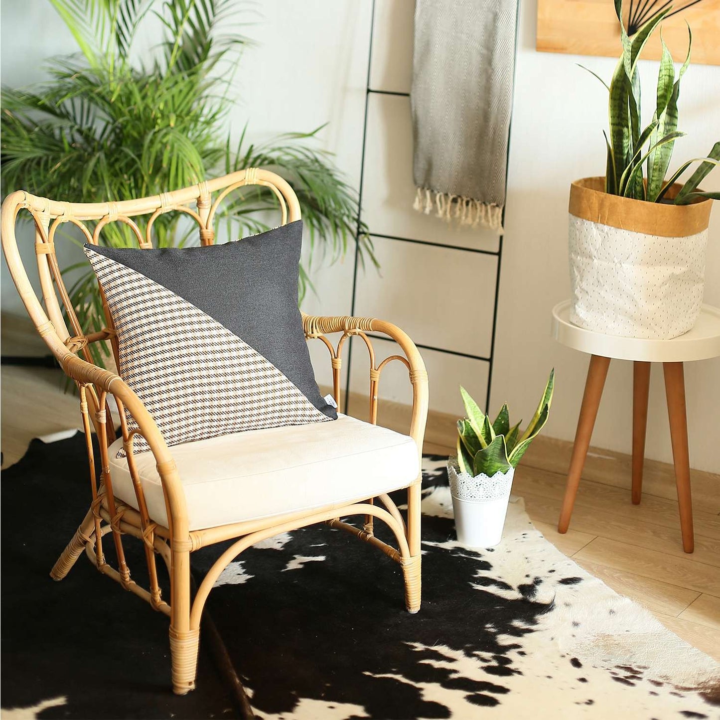 Brown Houndstooth Modern Pillow