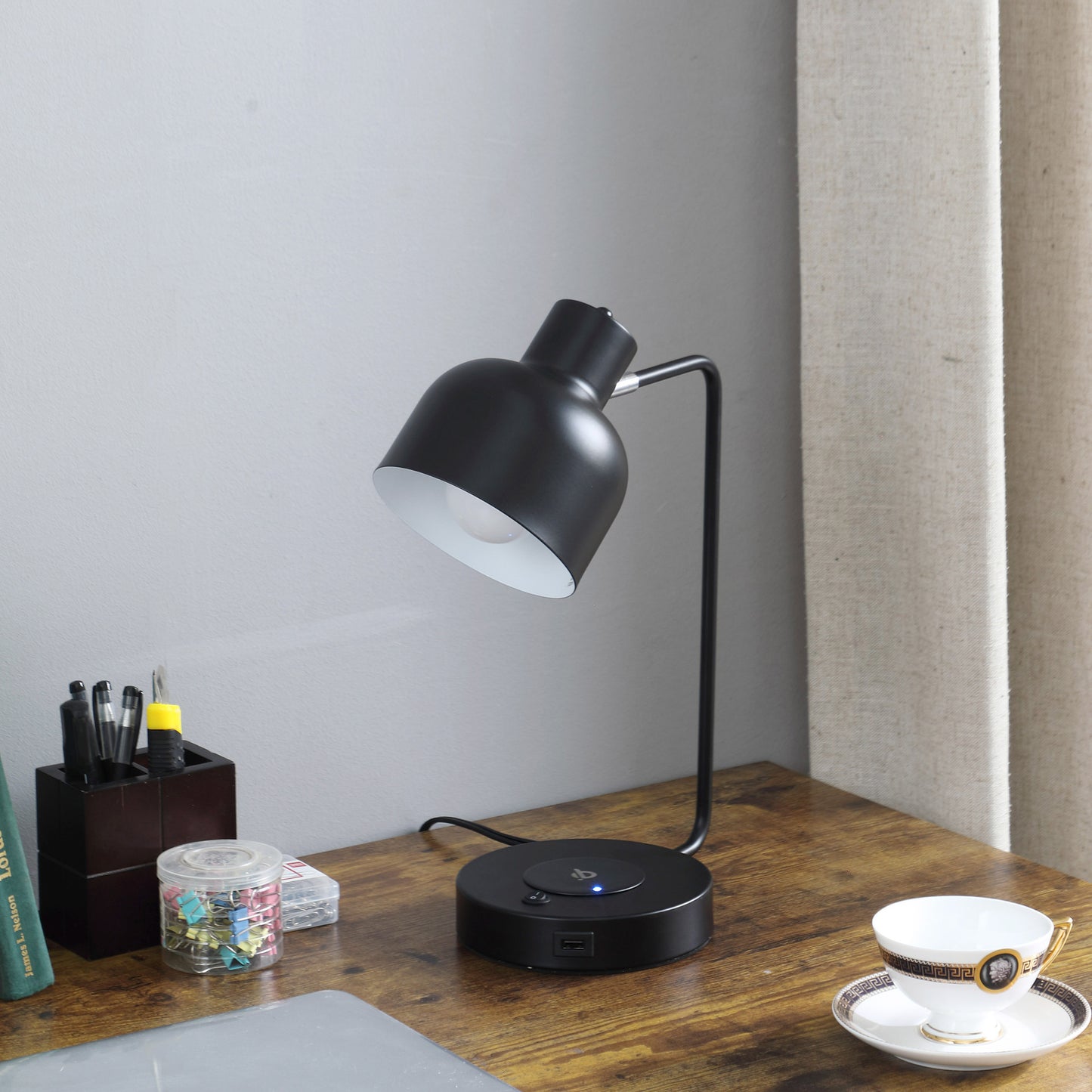 Black Desk Table Lamp w/ Shade
