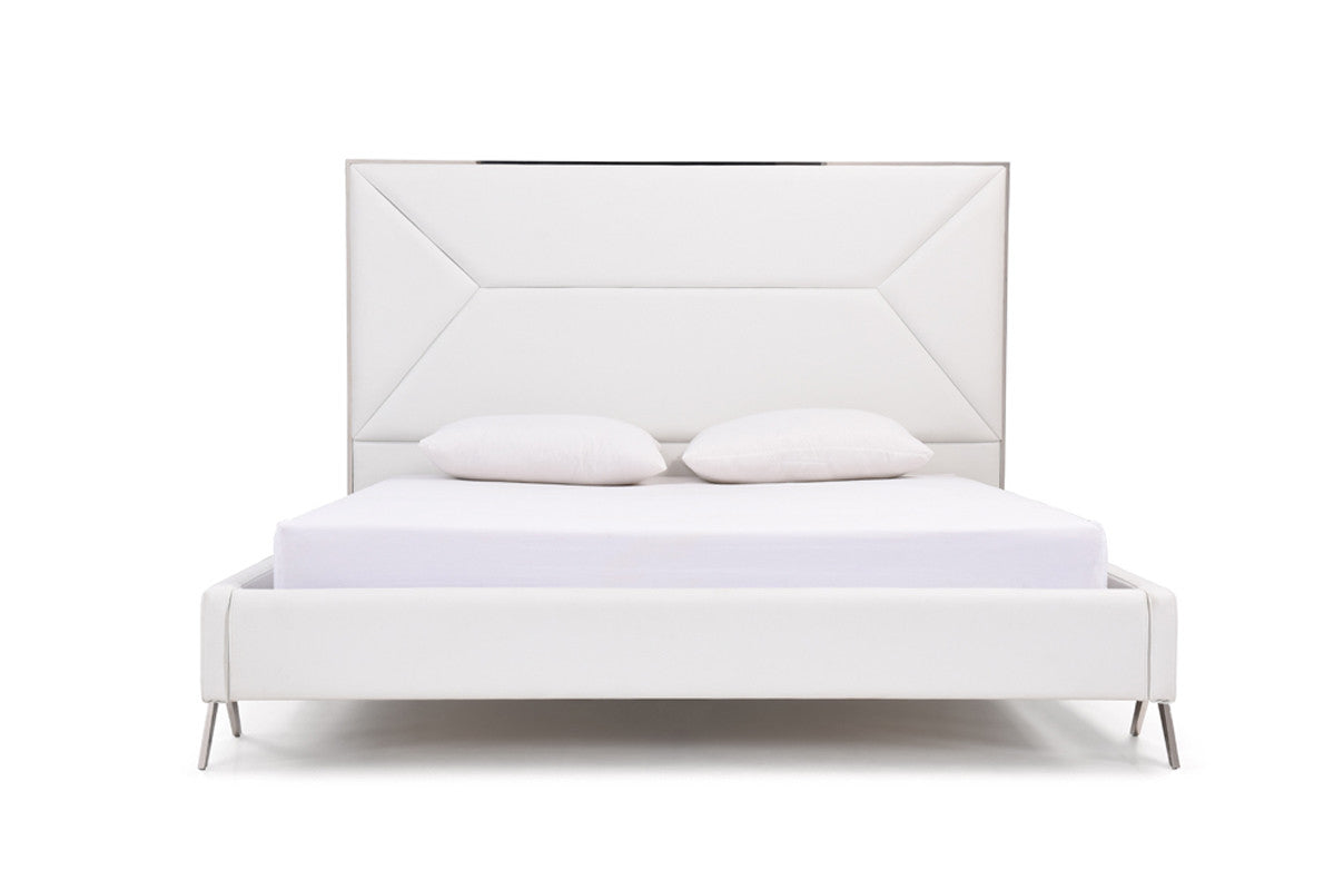Isla White Tufted Faux Leather Upholstered King Bed