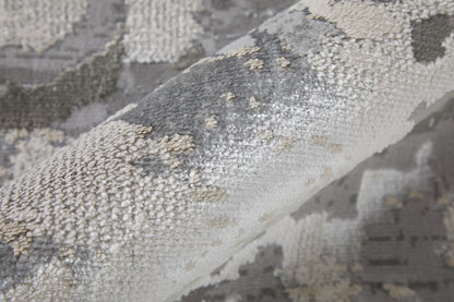 8 x 10 Silver Gray & White Rug