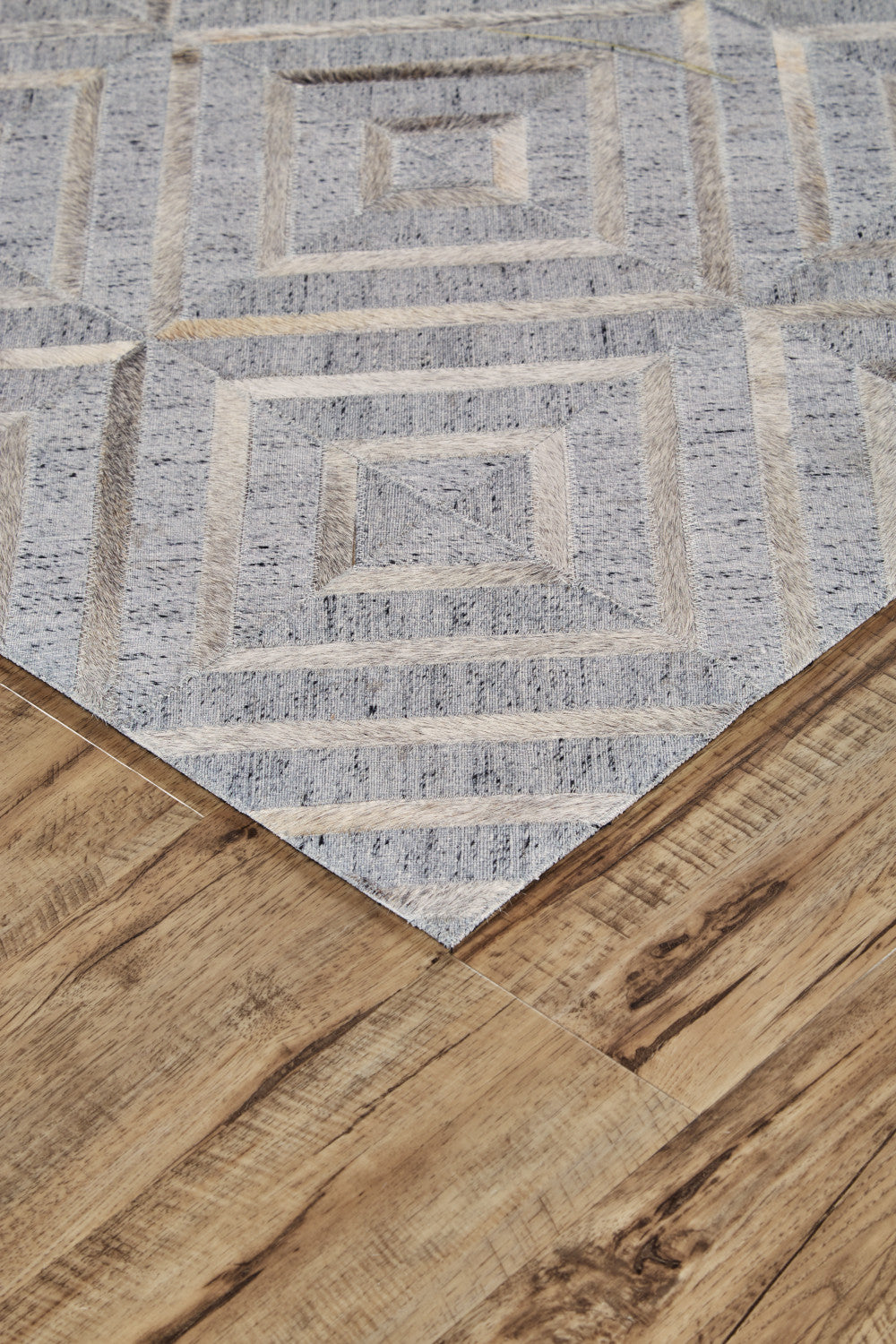 10 x 13 Gray Taupe & Ivory Geometric Hand Woven Rug