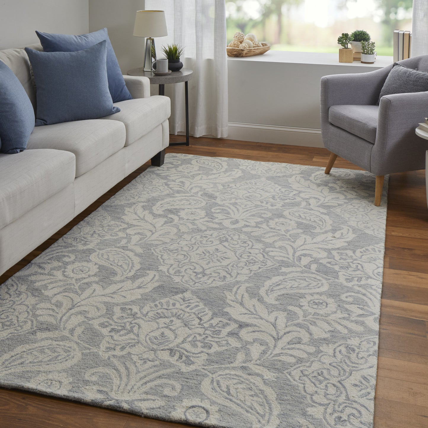 8 x 10 Blue & Ivory Wool Paisley Tufted Handmade Stain Resistant Rug