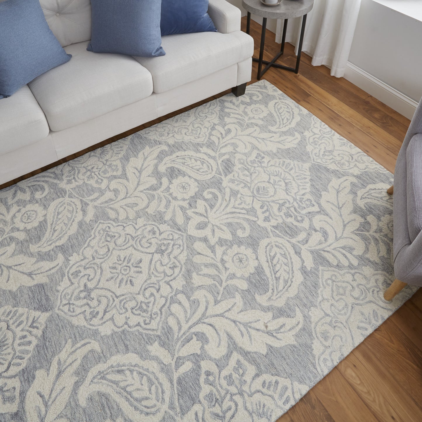 8 x 10 Blue & Ivory Wool Paisley Tufted Handmade Stain Resistant Rug